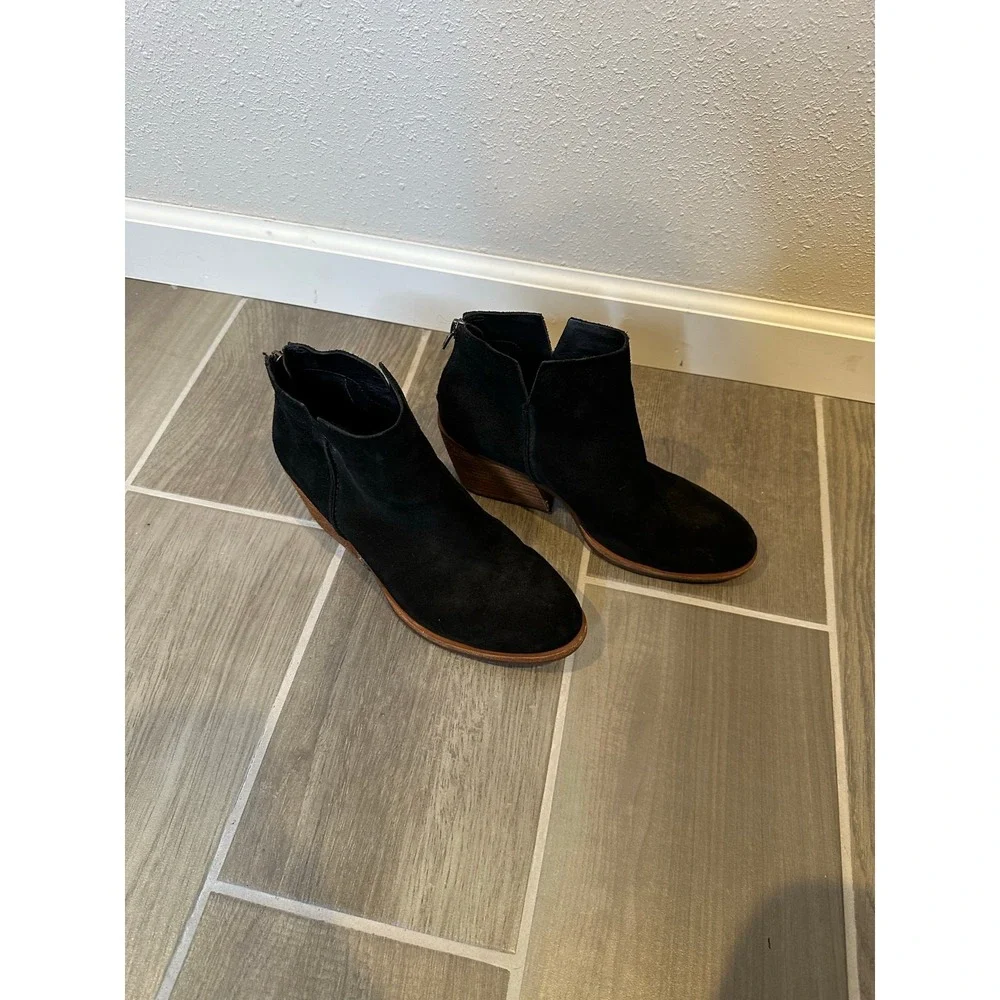 Kork-Ease Black Suede Ankle Boots Stacked Block Heel Rear Zip Booties‎